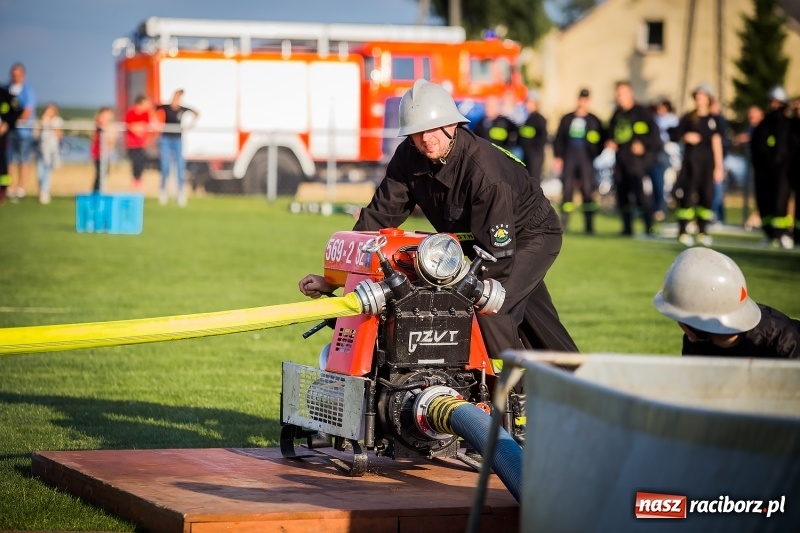 Zdjęcie w galerii na portalu naszraciborz.pl: Samborowice i Rudyszwałd z pucharem 110-lecia OSP Borucin wiadomości z regionu