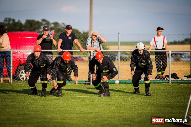 Zdjęcie w galerii na portalu naszraciborz.pl: Samborowice i Rudyszwałd z pucharem 110-lecia OSP Borucin wiadomości z regionu