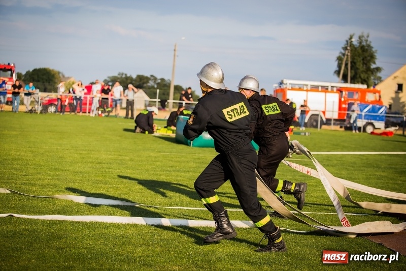 Zdjęcie w galerii na portalu naszraciborz.pl: Samborowice i Rudyszwałd z pucharem 110-lecia OSP Borucin wiadomości z regionu
