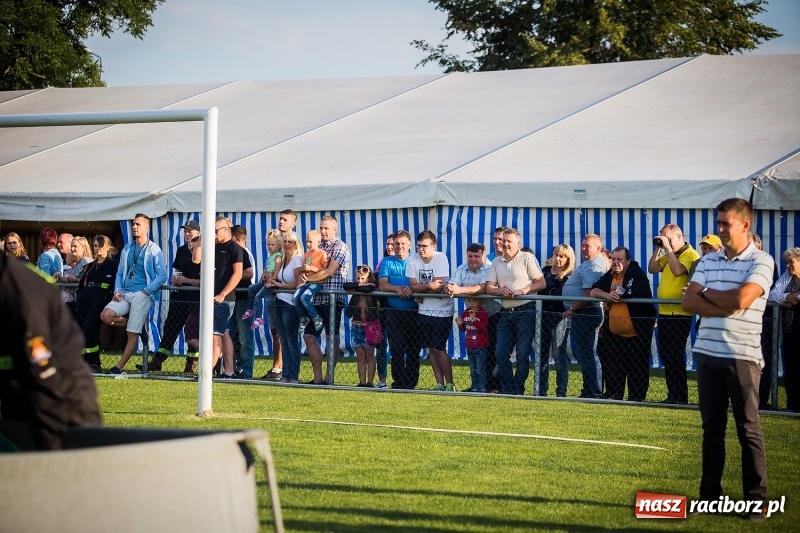 Zdjęcie w galerii na portalu naszraciborz.pl: Samborowice i Rudyszwałd z pucharem 110-lecia OSP Borucin wiadomości z regionu
