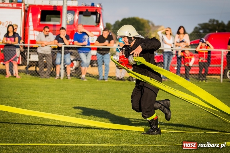 Zdjęcie w galerii na portalu naszraciborz.pl: Samborowice i Rudyszwałd z pucharem 110-lecia OSP Borucin wiadomości z regionu