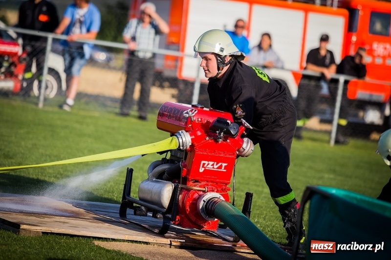 Zdjęcie w galerii na portalu naszraciborz.pl: Samborowice i Rudyszwałd z pucharem 110-lecia OSP Borucin wiadomości z regionu