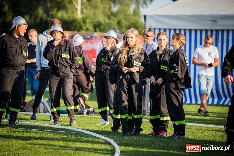 Zdjęcie w galerii na portalu naszraciborz.pl: Samborowice i Rudyszwałd z pucharem 110-lecia OSP Borucin wiadomości z regionu