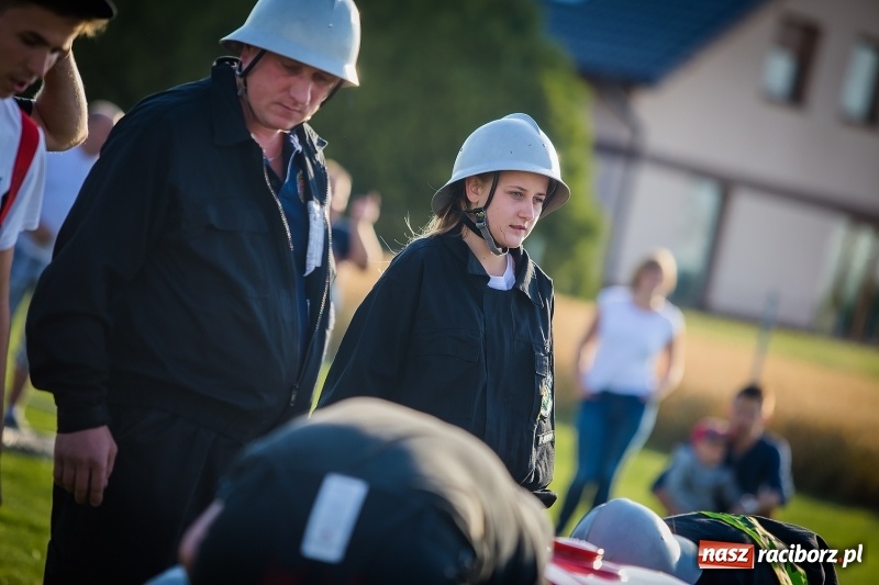 Zdjęcie w galerii na portalu naszraciborz.pl: Samborowice i Rudyszwałd z pucharem 110-lecia OSP Borucin wiadomości z regionu