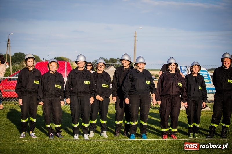Zdjęcie w galerii na portalu naszraciborz.pl: Samborowice i Rudyszwałd z pucharem 110-lecia OSP Borucin wiadomości z regionu