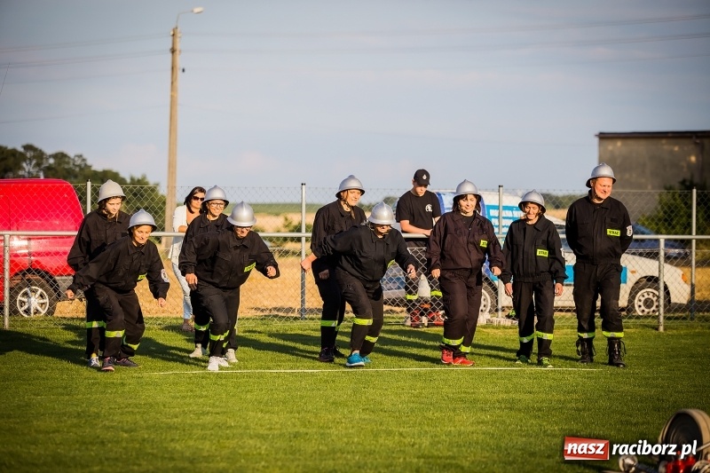 Zdjęcie w galerii na portalu naszraciborz.pl: Samborowice i Rudyszwałd z pucharem 110-lecia OSP Borucin wiadomości z regionu