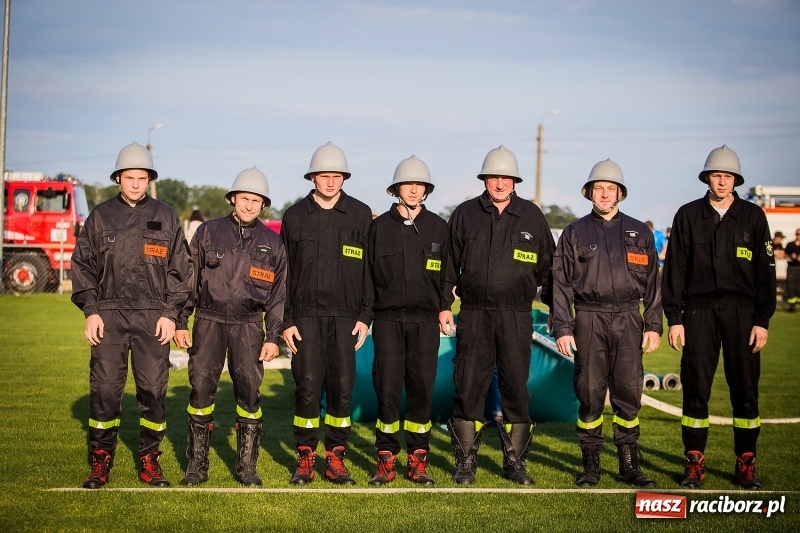 Zdjęcie w galerii na portalu naszraciborz.pl: Samborowice i Rudyszwałd z pucharem 110-lecia OSP Borucin wiadomości z regionu