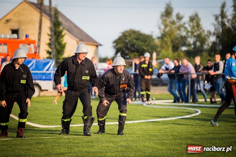 Zdjęcie w galerii na portalu naszraciborz.pl: Samborowice i Rudyszwałd z pucharem 110-lecia OSP Borucin wiadomości z regionu