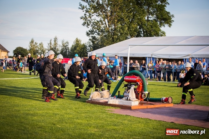 Zdjęcie w galerii na portalu naszraciborz.pl: Samborowice i Rudyszwałd z pucharem 110-lecia OSP Borucin wiadomości z regionu