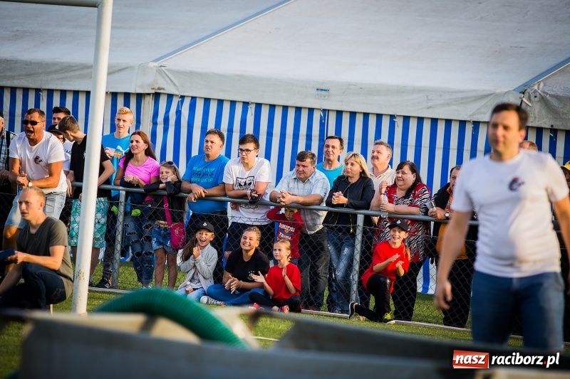 Zdjęcie w galerii na portalu naszraciborz.pl: Samborowice i Rudyszwałd z pucharem 110-lecia OSP Borucin wiadomości z regionu