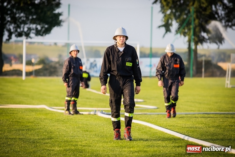 Zdjęcie w galerii na portalu naszraciborz.pl: Samborowice i Rudyszwałd z pucharem 110-lecia OSP Borucin wiadomości z regionu
