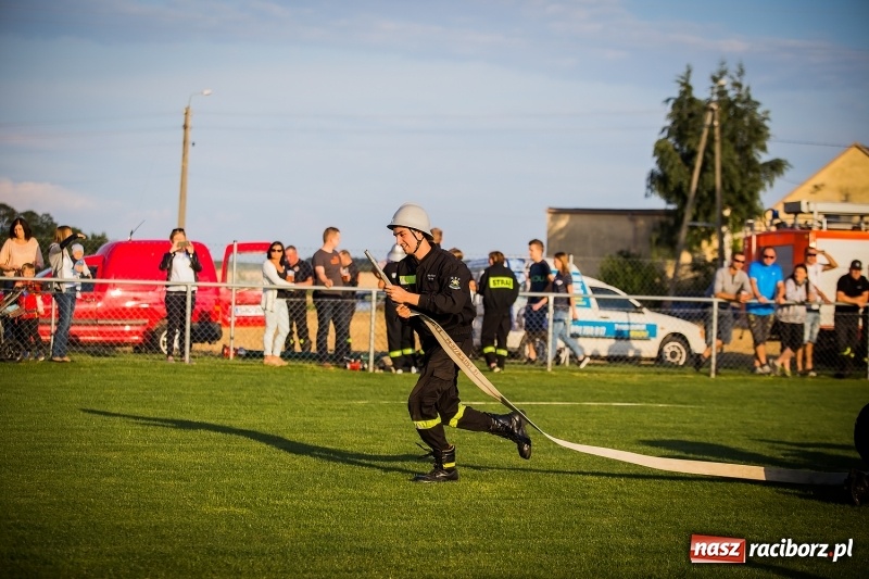 Zdjęcie w galerii na portalu naszraciborz.pl: Samborowice i Rudyszwałd z pucharem 110-lecia OSP Borucin wiadomości z regionu