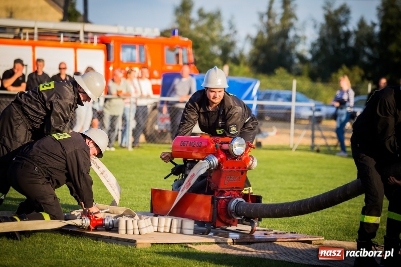 Zdjęcie w galerii na portalu naszraciborz.pl: Samborowice i Rudyszwałd z pucharem 110-lecia OSP Borucin wiadomości z regionu