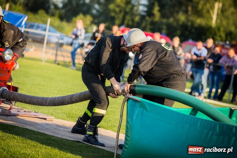 Zdjęcie w galerii na portalu naszraciborz.pl: Samborowice i Rudyszwałd z pucharem 110-lecia OSP Borucin wiadomości z regionu