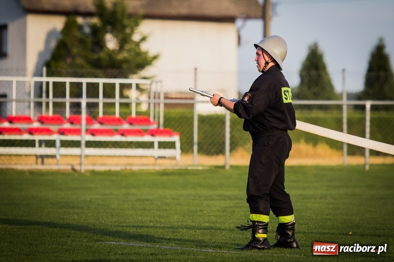 Zdjęcie w galerii na portalu naszraciborz.pl: Samborowice i Rudyszwałd z pucharem 110-lecia OSP Borucin wiadomości z regionu