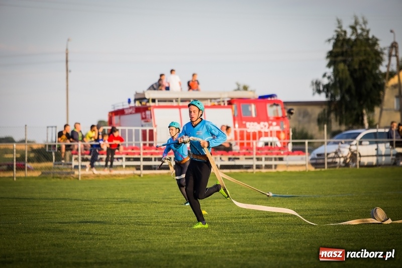 Zdjęcie w galerii na portalu naszraciborz.pl: Samborowice i Rudyszwałd z pucharem 110-lecia OSP Borucin wiadomości z regionu