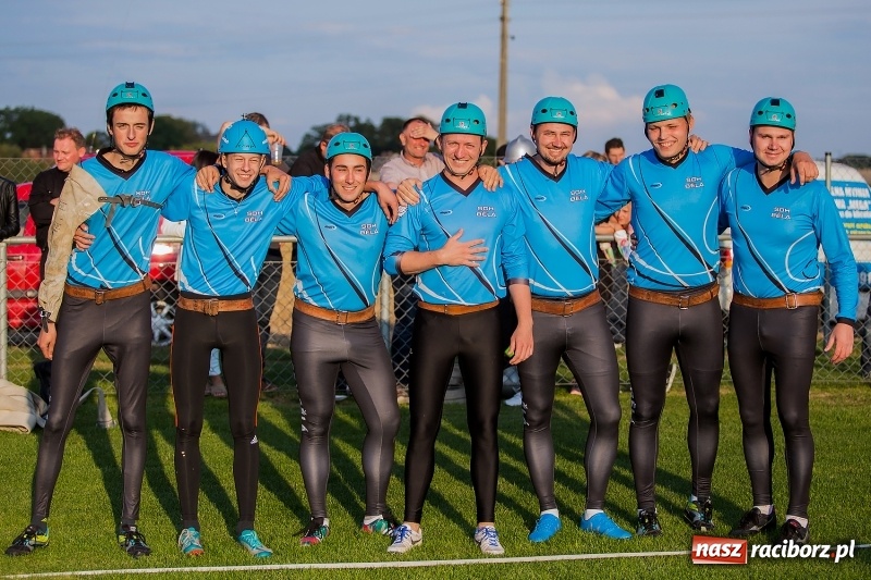 Zdjęcie w galerii na portalu naszraciborz.pl: Samborowice i Rudyszwałd z pucharem 110-lecia OSP Borucin wiadomości z regionu