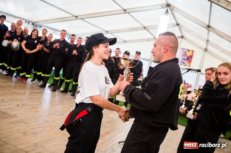 Zdjęcie w galerii na portalu naszraciborz.pl: Samborowice i Rudyszwałd z pucharem 110-lecia OSP Borucin wiadomości z regionu