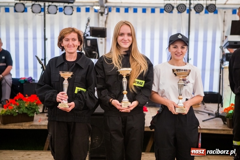 Zdjęcie w galerii na portalu naszraciborz.pl: Samborowice i Rudyszwałd z pucharem 110-lecia OSP Borucin wiadomości z regionu