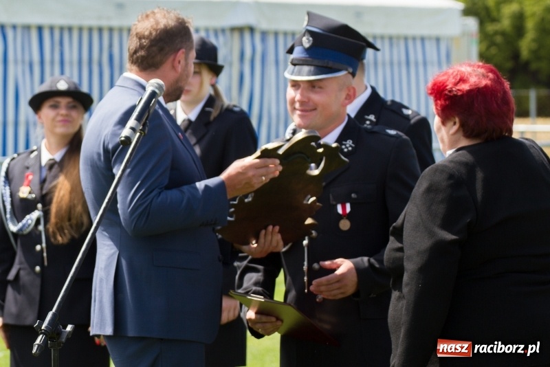 Zdjęcie w galerii na portalu naszraciborz.pl: 110 lat Ochotniczej Straży Pożarnej w Borucinie - dziś część oficjalna jubileuszu wiadomości z regionu