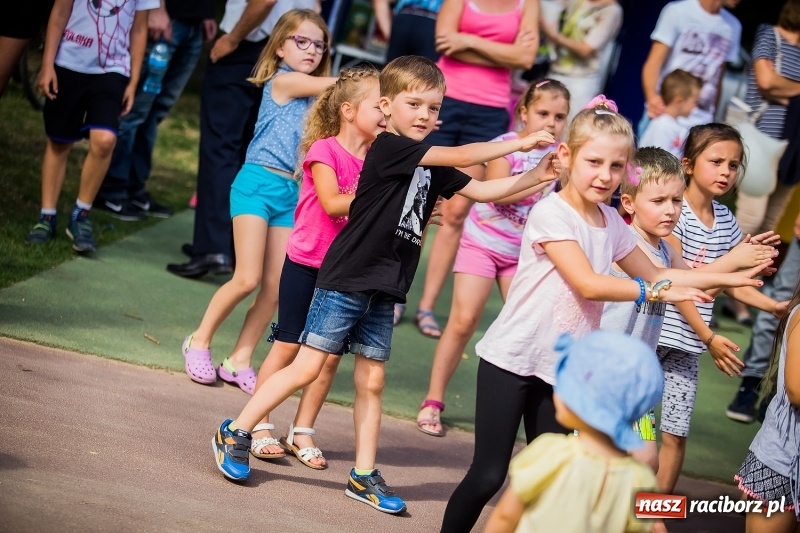 Zdjęcie w galerii na portalu naszraciborz.pl: Zumba Beach Party na plaży miejskiej wiadomości z regionu