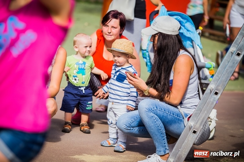 Zdjęcie w galerii na portalu naszraciborz.pl: Zumba Beach Party na plaży miejskiej wiadomości z regionu