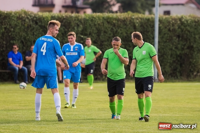 Zdjęcie w galerii na portalu naszraciborz.pl: Festynowe granie w Kornowacu. Naprzód Borucin minimalnie lepszy od gospodarzy wiadomości z regionu