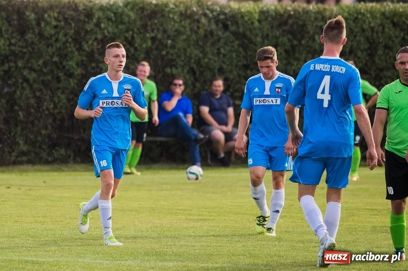 Zdjęcie w galerii na portalu naszraciborz.pl: Festynowe granie w Kornowacu. Naprzód Borucin minimalnie lepszy od gospodarzy wiadomości z regionu