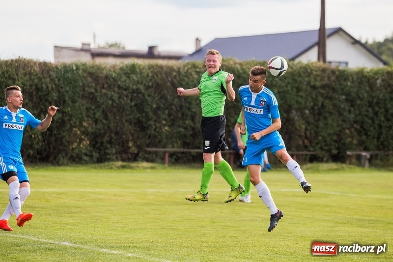 Zdjęcie w galerii na portalu naszraciborz.pl: Festynowe granie w Kornowacu. Naprzód Borucin minimalnie lepszy od gospodarzy wiadomości z regionu