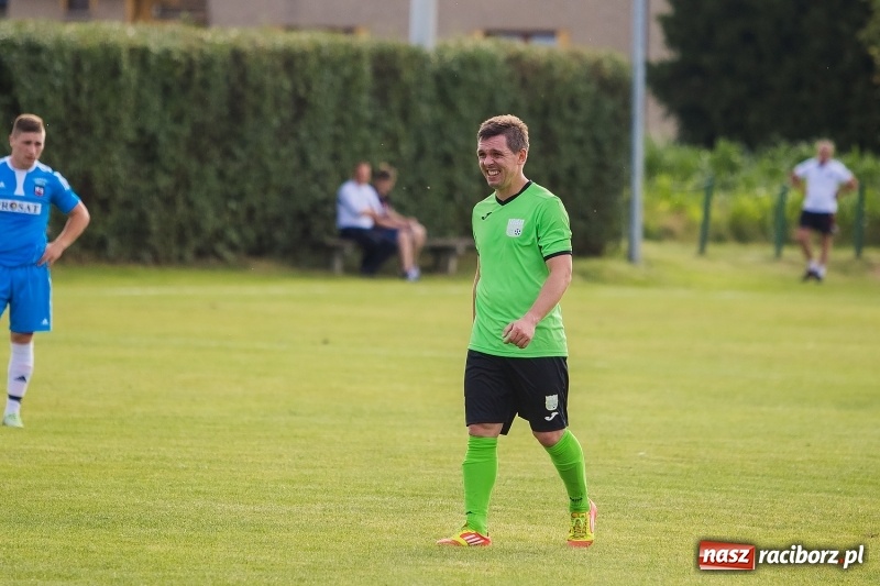 Zdjęcie w galerii na portalu naszraciborz.pl: Festynowe granie w Kornowacu. Naprzód Borucin minimalnie lepszy od gospodarzy wiadomości z regionu