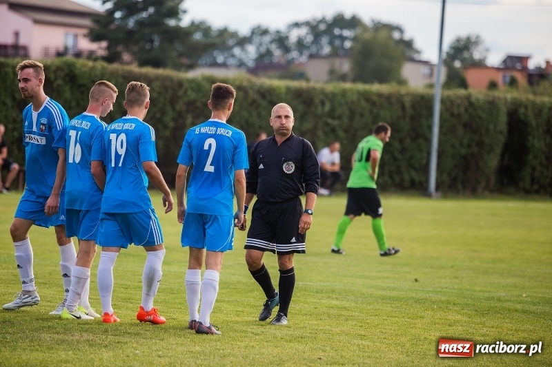 Zdjęcie w galerii na portalu naszraciborz.pl: Festynowe granie w Kornowacu. Naprzód Borucin minimalnie lepszy od gospodarzy wiadomości z regionu