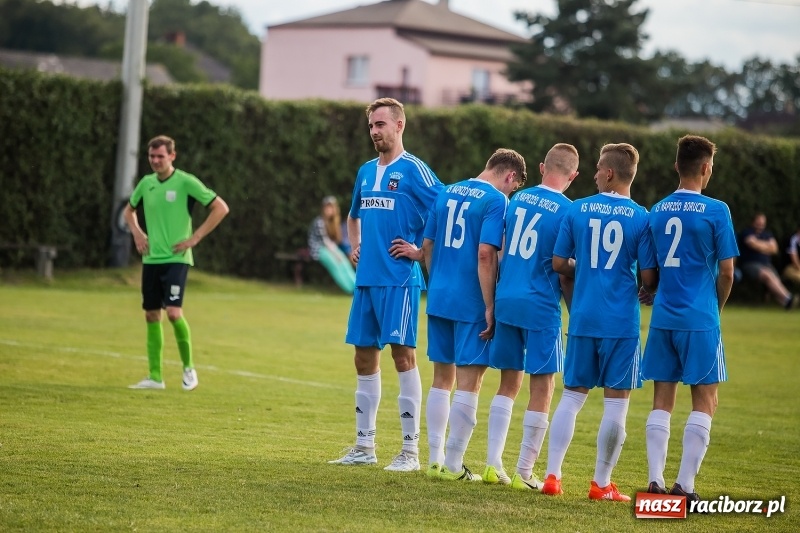 Zdjęcie w galerii na portalu naszraciborz.pl: Festynowe granie w Kornowacu. Naprzód Borucin minimalnie lepszy od gospodarzy wiadomości z regionu