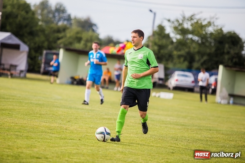 Zdjęcie w galerii na portalu naszraciborz.pl: Festynowe granie w Kornowacu. Naprzód Borucin minimalnie lepszy od gospodarzy wiadomości z regionu