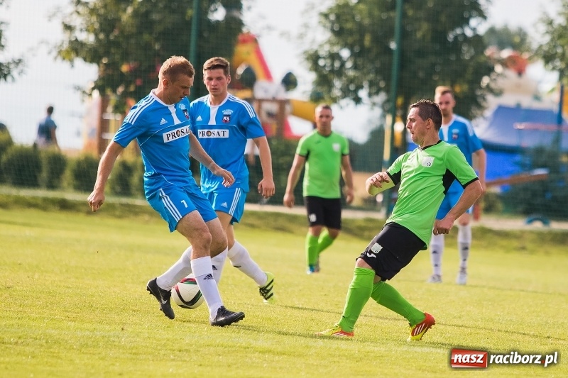 Zdjęcie w galerii na portalu naszraciborz.pl: Festynowe granie w Kornowacu. Naprzód Borucin minimalnie lepszy od gospodarzy wiadomości z regionu