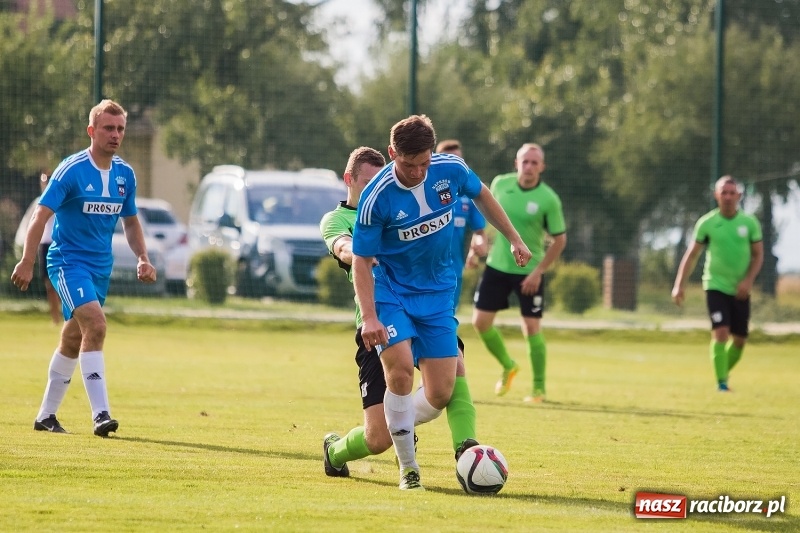 Zdjęcie w galerii na portalu naszraciborz.pl: Festynowe granie w Kornowacu. Naprzód Borucin minimalnie lepszy od gospodarzy wiadomości z regionu