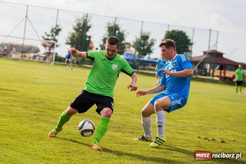 Zdjęcie w galerii na portalu naszraciborz.pl: Festynowe granie w Kornowacu. Naprzód Borucin minimalnie lepszy od gospodarzy wiadomości z regionu