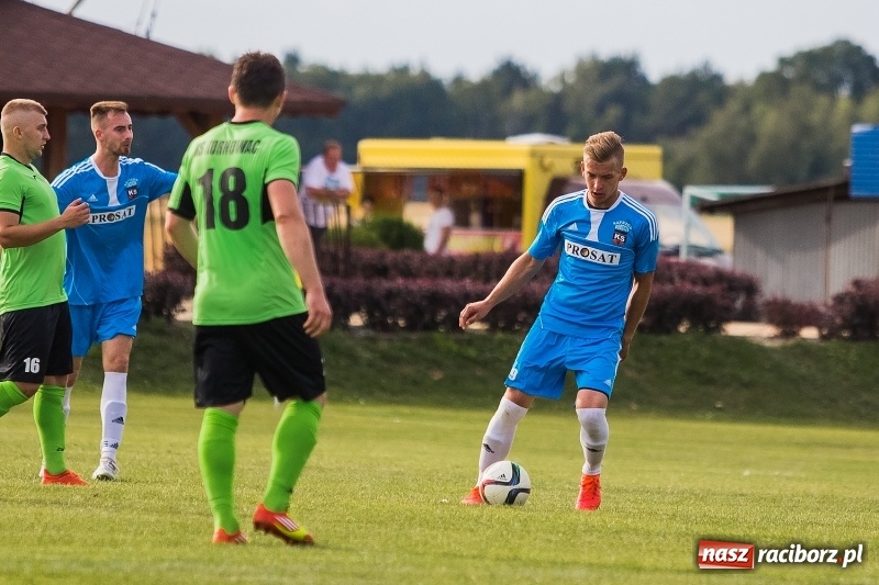 Zdjęcie w galerii na portalu naszraciborz.pl: Festynowe granie w Kornowacu. Naprzód Borucin minimalnie lepszy od gospodarzy wiadomości z regionu