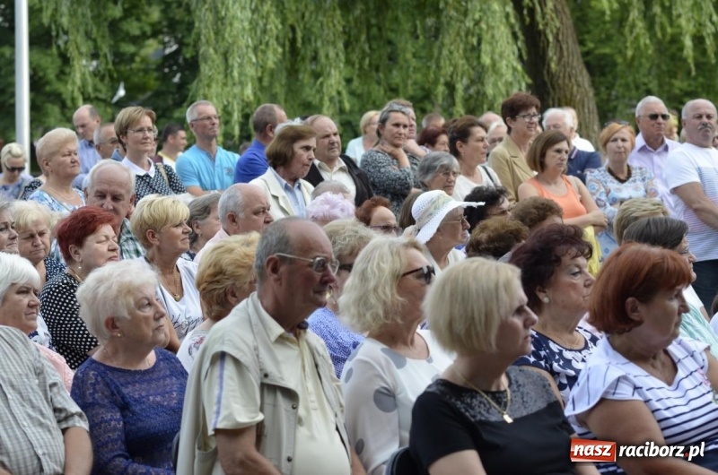 Zdjęcie w galerii na portalu naszraciborz.pl: W krainie operetki - kolejny koncert letni w parku Roth z ogromną frekwencją wiadomości z regionu