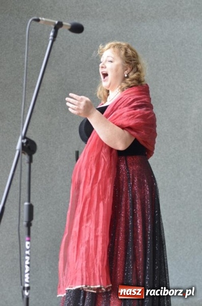 Zdjęcie w galerii na portalu naszraciborz.pl: W krainie operetki - kolejny koncert letni w parku Roth z ogromną frekwencją wiadomości z regionu