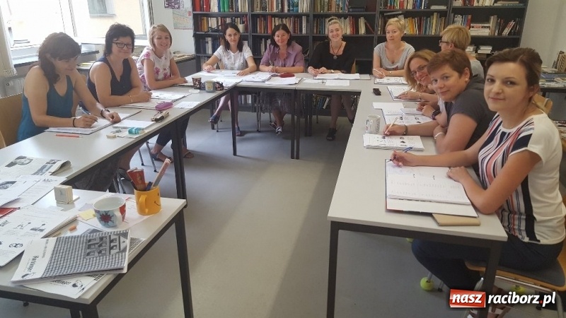 Zdjęcie w galerii na portalu naszraciborz.pl: Nauczycielka ze szkoły w Kobyli na szkoleniu w Ratyzbonie  wiadomości z regionu