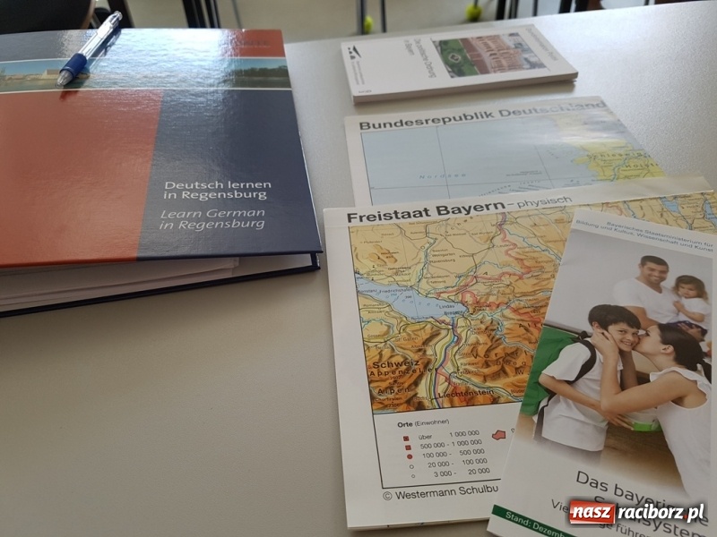 Zdjęcie w galerii na portalu naszraciborz.pl: Nauczycielka ze szkoły w Kobyli na szkoleniu w Ratyzbonie  wiadomości z regionu