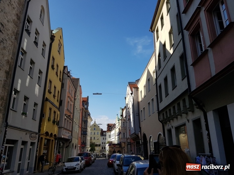 Zdjęcie w galerii na portalu naszraciborz.pl: Nauczycielka ze szkoły w Kobyli na szkoleniu w Ratyzbonie  wiadomości z regionu