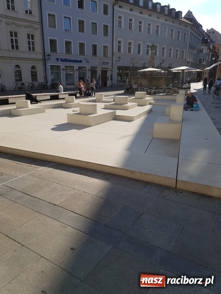 Zdjęcie w galerii na portalu naszraciborz.pl: Nauczycielka ze szkoły w Kobyli na szkoleniu w Ratyzbonie  wiadomości z regionu