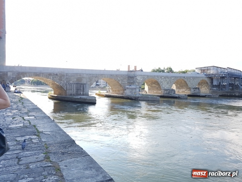 Zdjęcie w galerii na portalu naszraciborz.pl: Nauczycielka ze szkoły w Kobyli na szkoleniu w Ratyzbonie  wiadomości z regionu