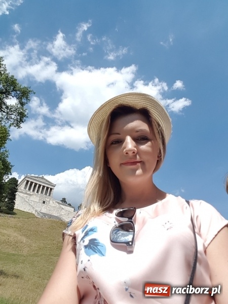 Zdjęcie w galerii na portalu naszraciborz.pl: Nauczycielka ze szkoły w Kobyli na szkoleniu w Ratyzbonie  wiadomości z regionu