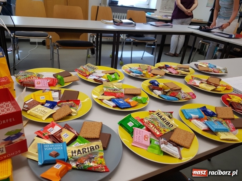 Zdjęcie w galerii na portalu naszraciborz.pl: Nauczycielka ze szkoły w Kobyli na szkoleniu w Ratyzbonie  wiadomości z regionu