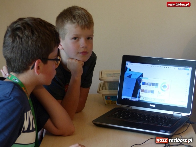 Zdjęcie w galerii na portalu naszraciborz.pl: Lato z biblioteką - w książnicy odbyły się kursy robotyki LEGO oraz modelowania przestrzennego i druku 3D wiadomości z regionu