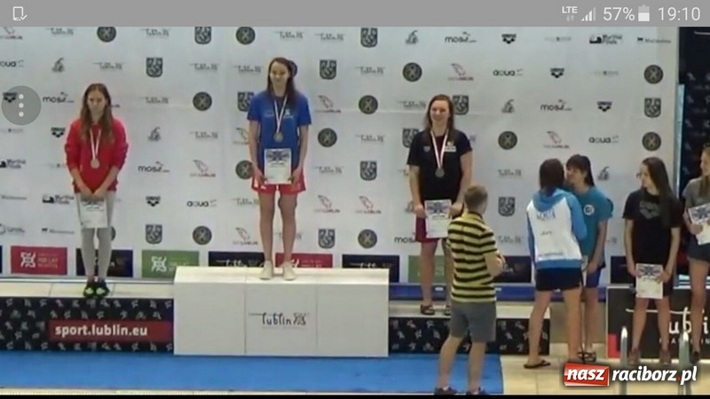 Zdjęcie w galerii na portalu naszraciborz.pl: Pływanie. Ozłocone Kasia Zarembik i sztafety zmienne  wiadomości z regionu