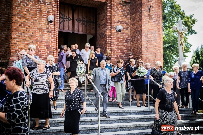 Zdjęcie w galerii na portalu naszraciborz.pl: Ostatnie pożegnanie ks. infułata Mariana Żagana w Raciborzu-Markowicach wiadomości z regionu