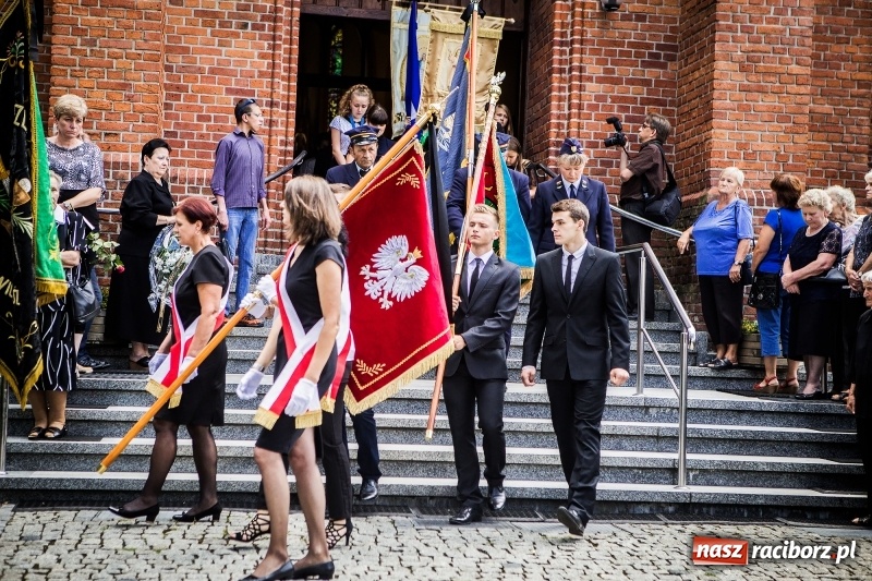 Zdjęcie w galerii na portalu naszraciborz.pl: Ostatnie pożegnanie ks. infułata Mariana Żagana w Raciborzu-Markowicach wiadomości z regionu